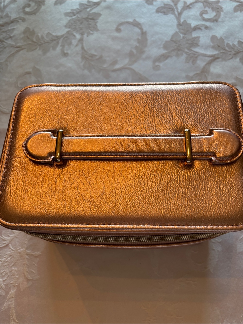Lancôme Rose Gold/Pink Travel Makeup Case - Picture 3 of 4